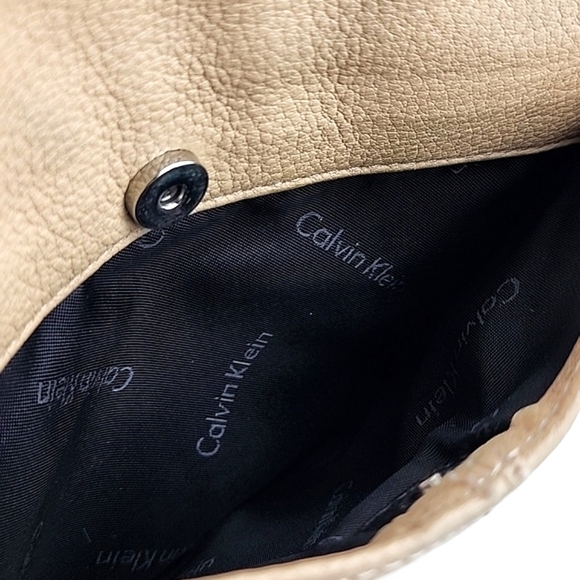 Calvin Klein Leather Crossbody Bag 3 Zip Tri Colour Tan Beige Black - Picture 5 of 15